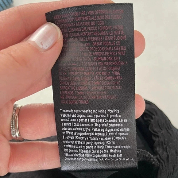 Vero Moda/ Black  textured midi skirt/ Size US L - Picture 9 of 11